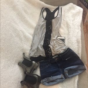 Swing racer-back tank top with pockets!!